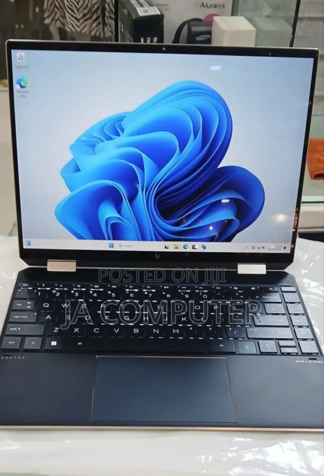 New Laptop HP Spectre 16GB Intel Core I7 SSD 1T