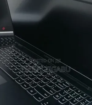 New Laptop Lenovo Legion 5 16GB Intel Core I7 SSD 256GB