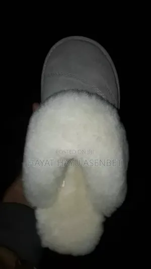 Nuknuuke Shoes አሪፍ ጫማ