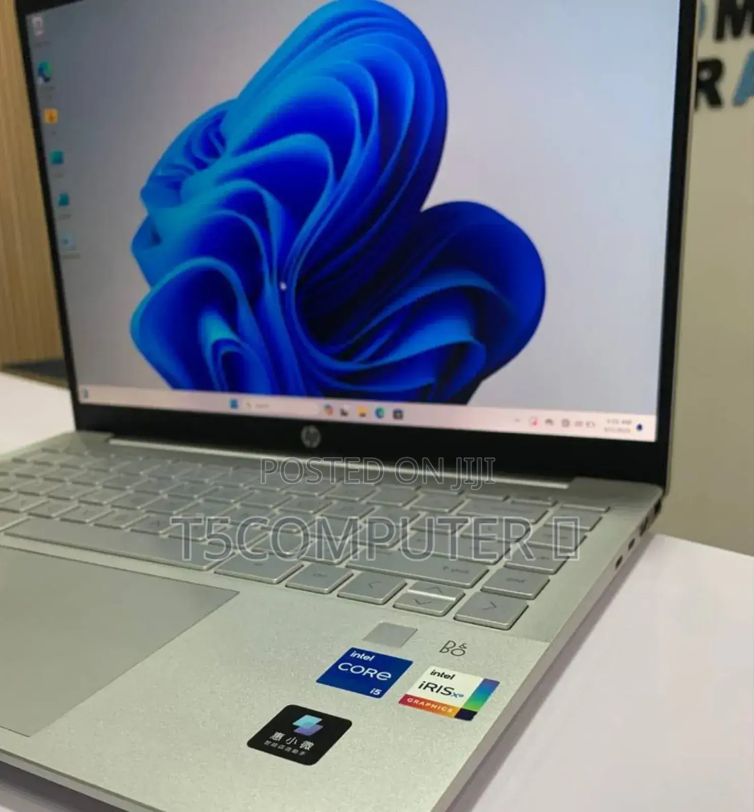 New Laptop HP OmniBook 5 14" 8GB SSD 512GB