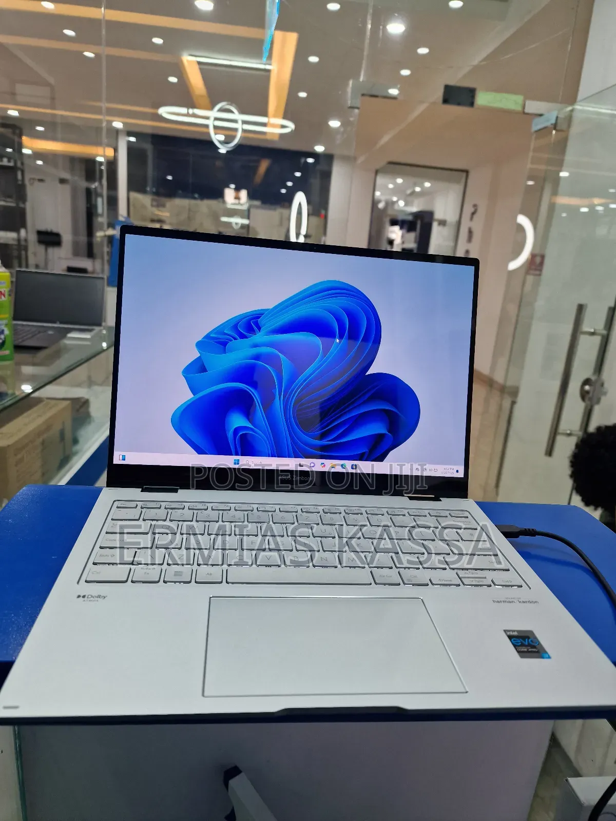 New Laptop Asus ZenBook UX32VD 16GB Intel Core I7 SSD 512GB