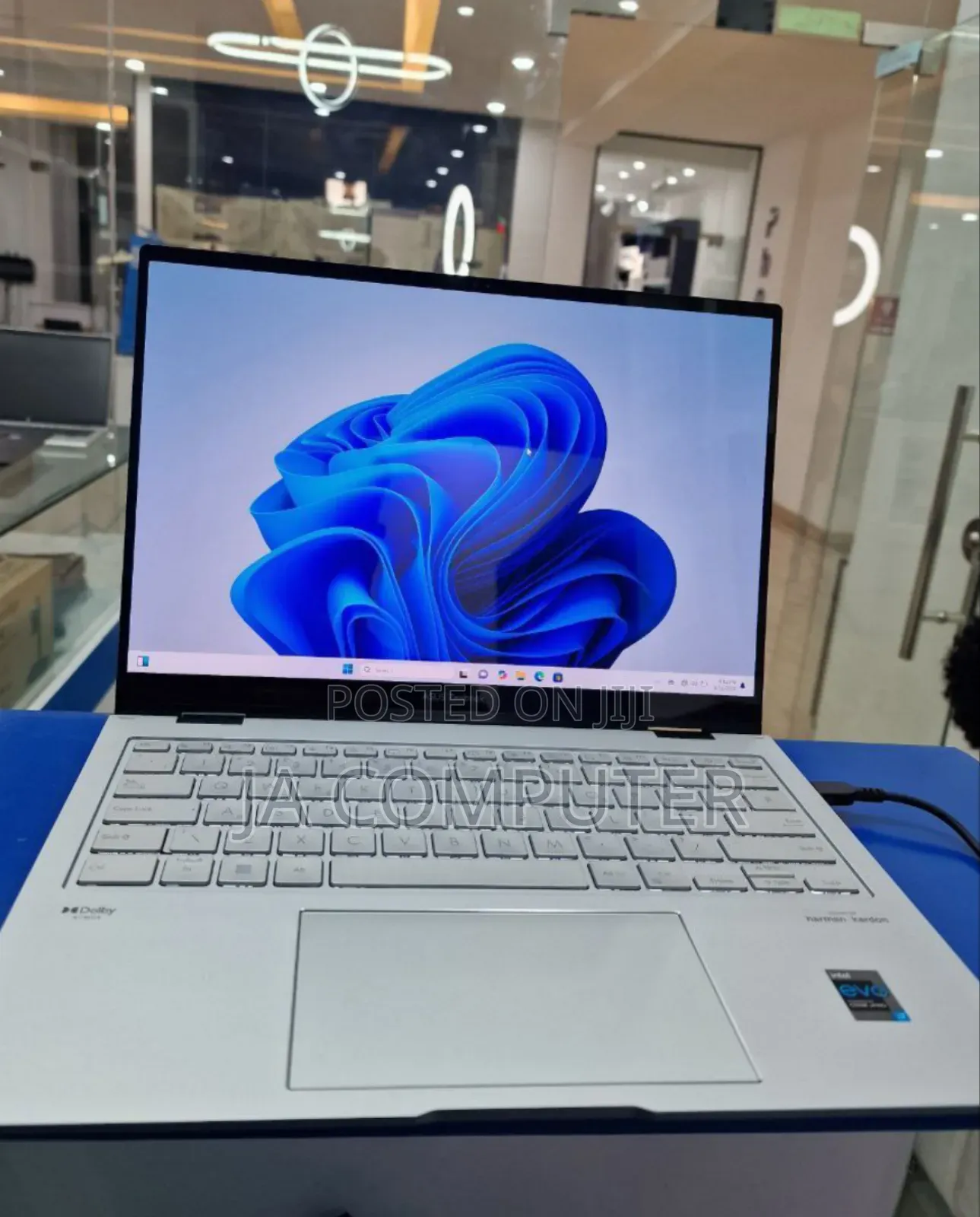 New Laptop Asus ZenBook UX32A 16GB Intel Core I7 SSD 512GB