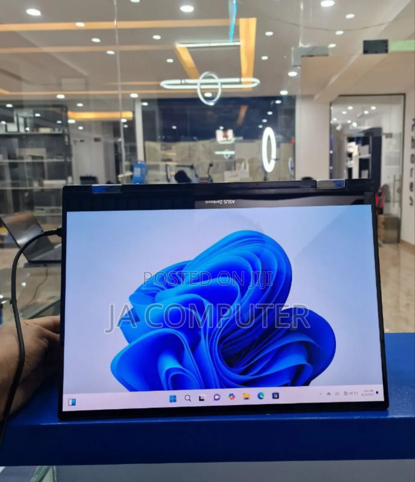 New Laptop Asus ZenBook UX32A 16GB Intel Core I7 SSD 512GB