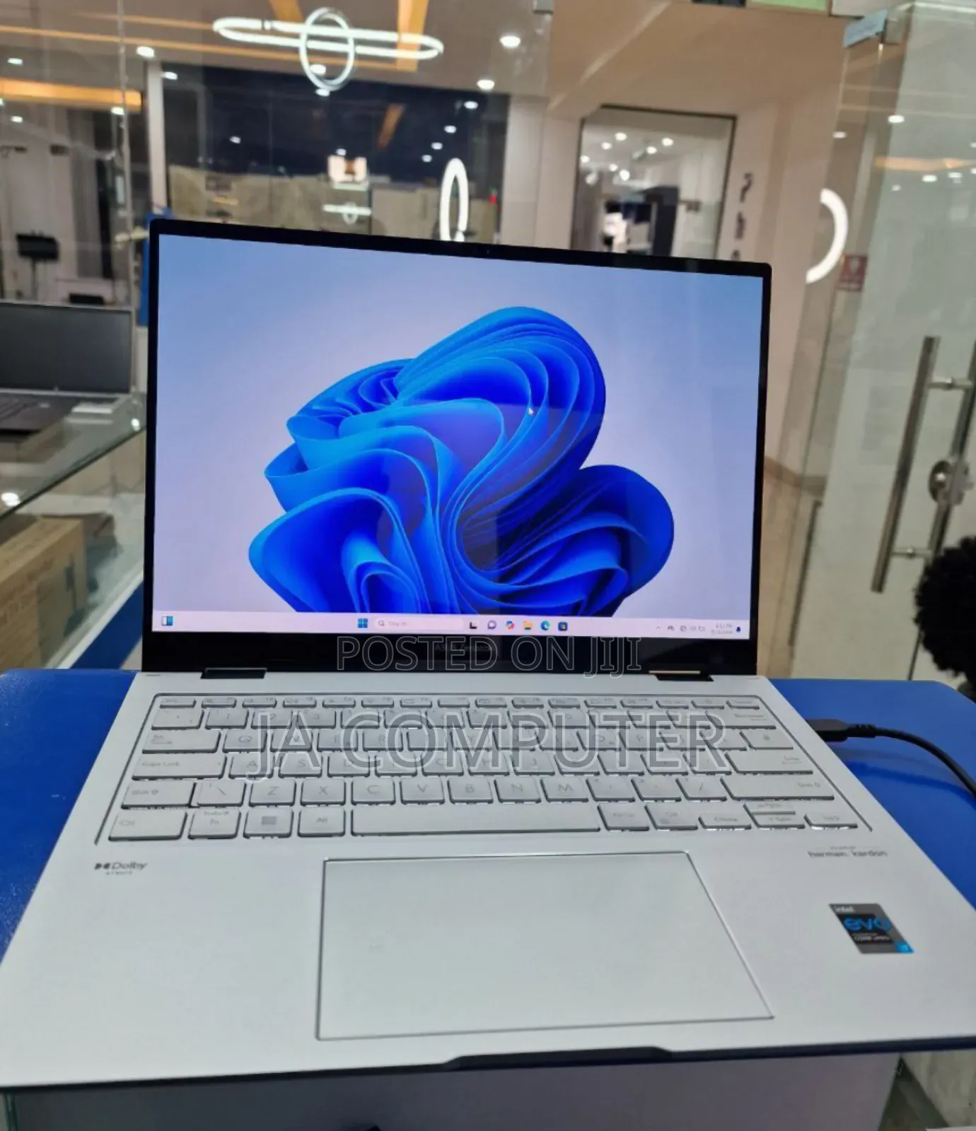 New Laptop Asus ZenBook UX32A 16GB Intel Core I7 SSD 512GB