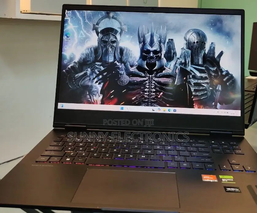 New Laptop HP Omen 16 16GB AMD Ryzen 9 SSD 1T
