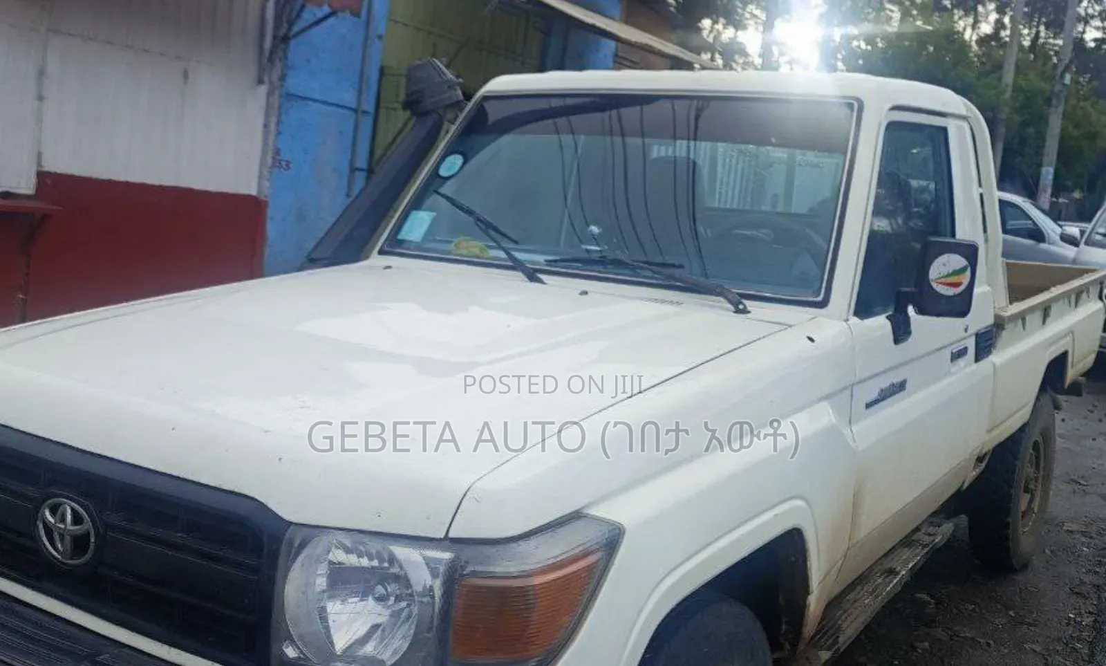 Toyota Land Cruiser 2010 White