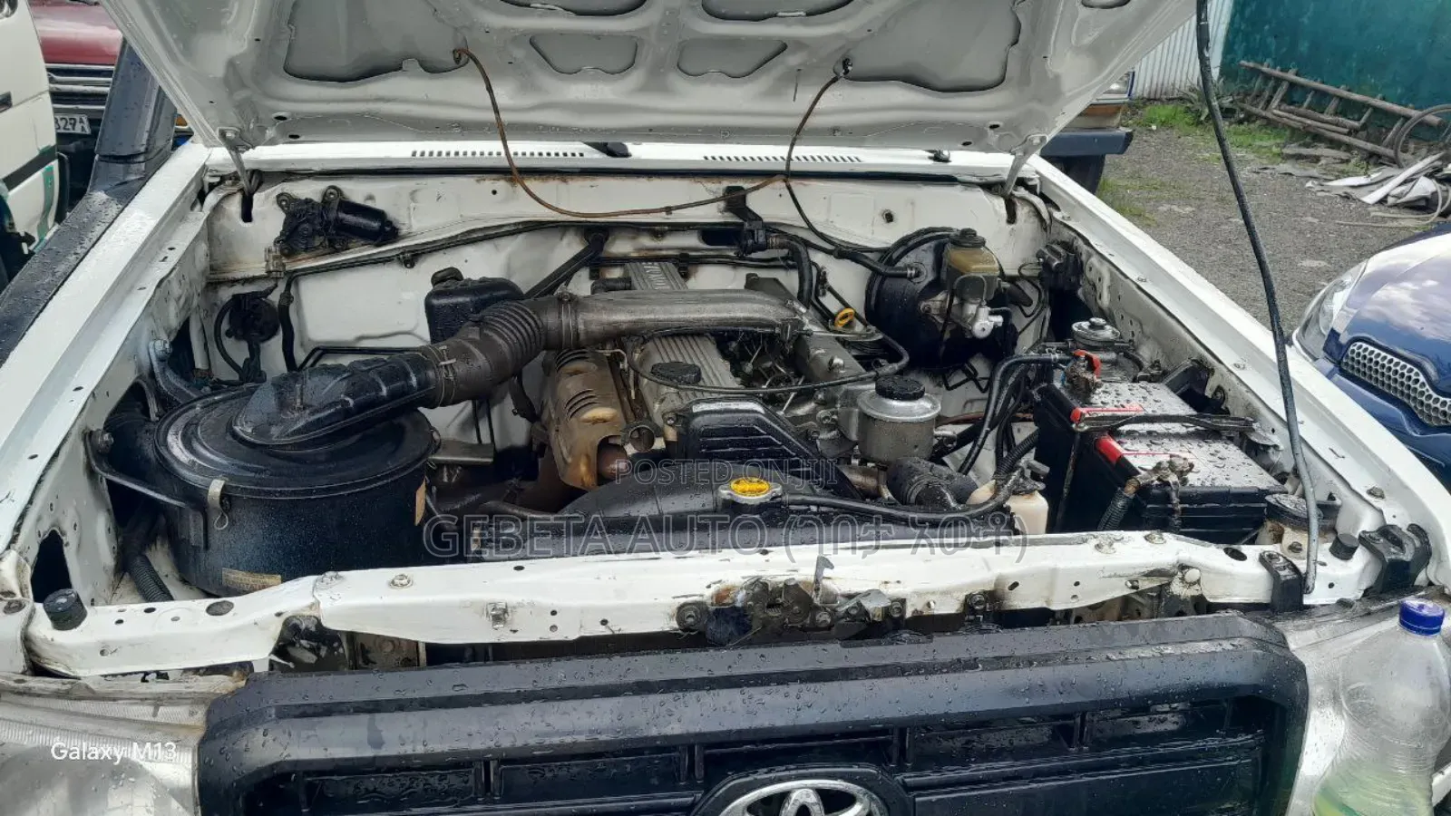 Toyota Land Cruiser 2010 White