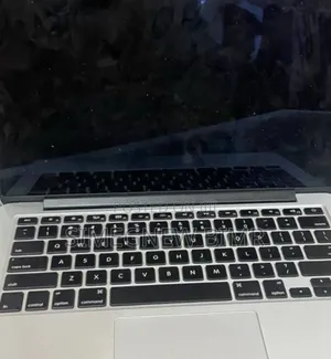 New Laptop Apple MacBook 2015 8GB Intel Core I7 SSD 128GB