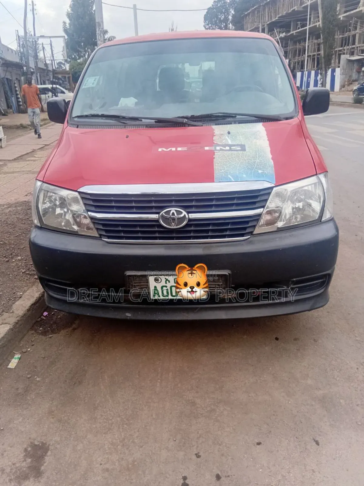Toyota HiAce 2010 Red