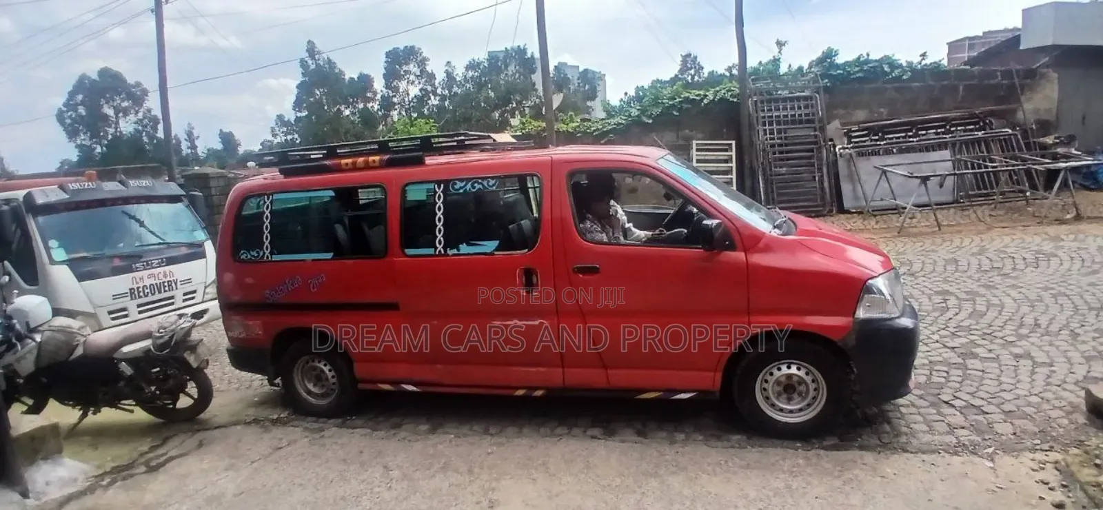 Toyota HiAce 2008 Red