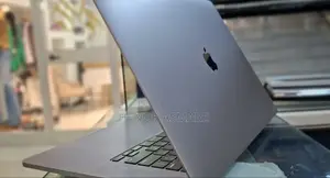 New Laptop Apple MacBook Pro 2019 32GB Intel Core I9 SSD 1T