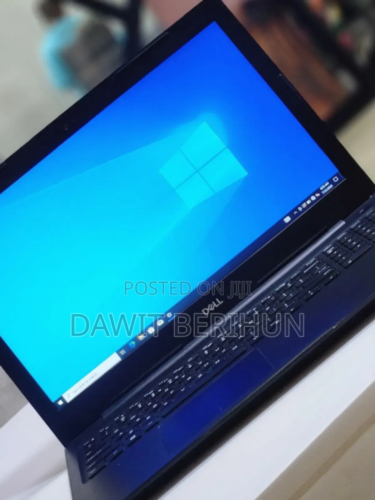 New Laptop Dell Vostro 2520 8GB Intel Core I5 SSD 512GB