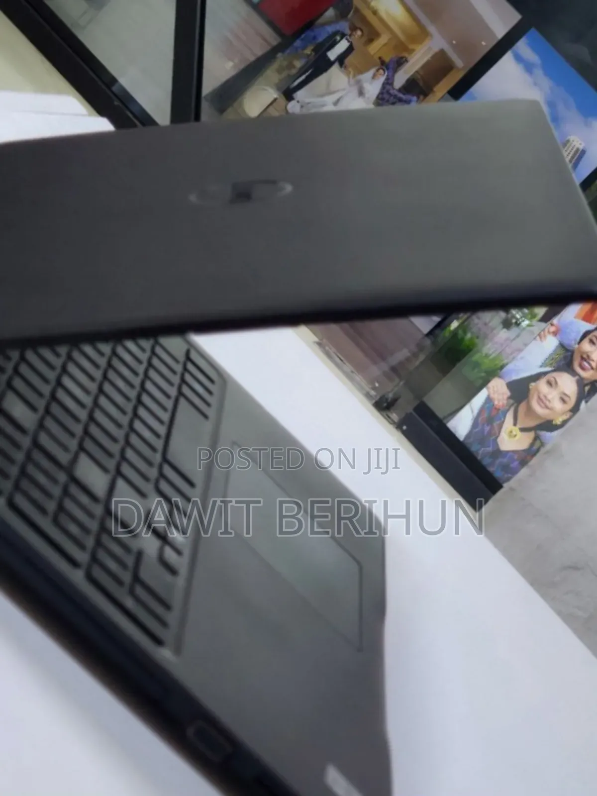 New Laptop Dell Vostro 2520 8GB Intel Core I5 SSD 512GB