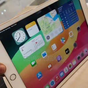 Photo - New Apple iPad 10.2 (2021) 128 GB