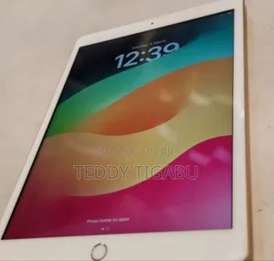 New Apple iPad 10.2 (2021) 128 GB