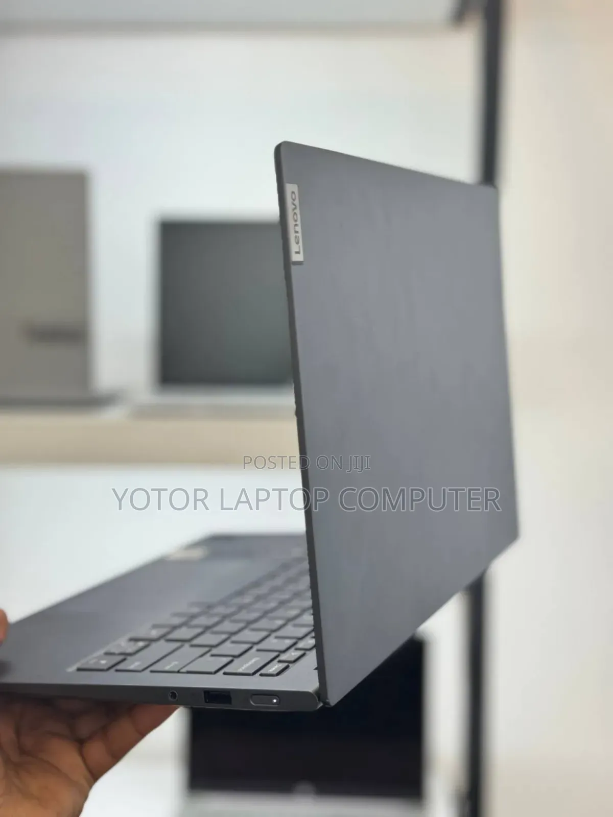 New Laptop Lenovo Yoga 7i 16GB Intel Core I7 SSD 512GB