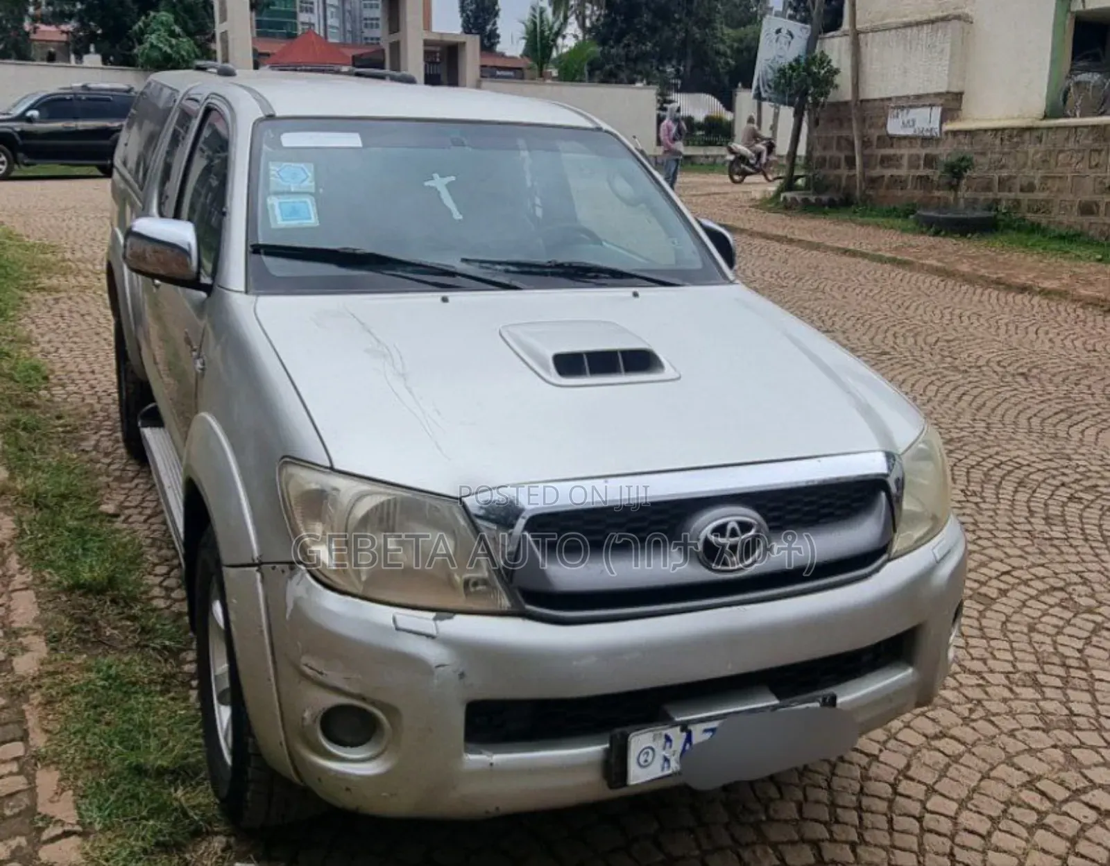Toyota Hilux 2010 White