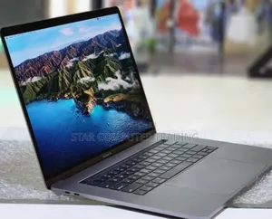 New Laptop Apple MacBook Pro 2017 16GB Intel Core I7 SSD 512GB