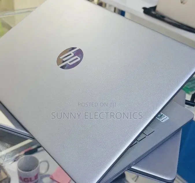 New Laptop HP Stream Notebook 8GB Intel Core I7 SSD 1T