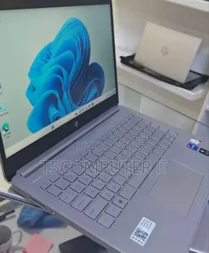 New Laptop HP Stream Notebook 8GB Intel Core I7 SSD 1T