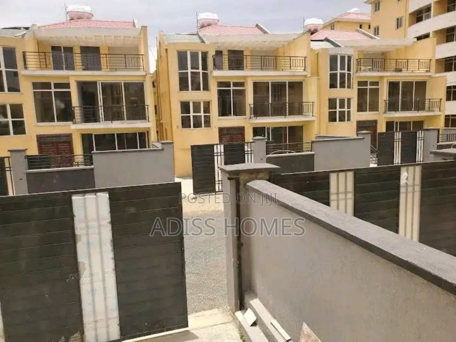 Furnished 5bdrm Villa in Jh Simex, Bole for sale