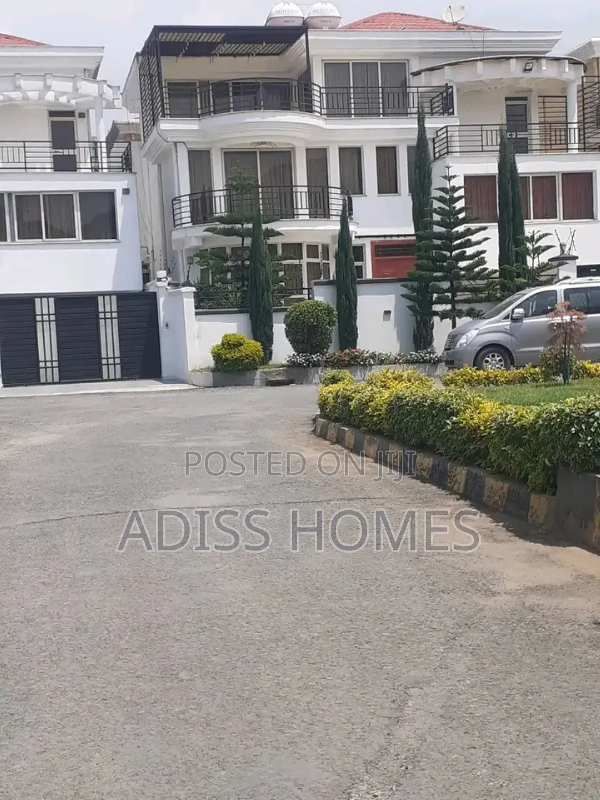 Furnished 5bdrm Villa in Jh Simex, Bole for sale