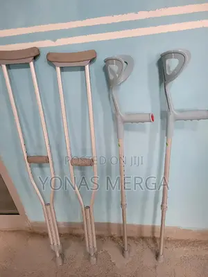 Photo - Crutches#፮∞Underarm Crutches衲፪ideal for Recovering From Injuries