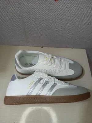 Photo - Adidas Samba White/Gray