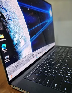 New Laptop Dell XPS 15 32GB Intel Core I7 SSD 512GB