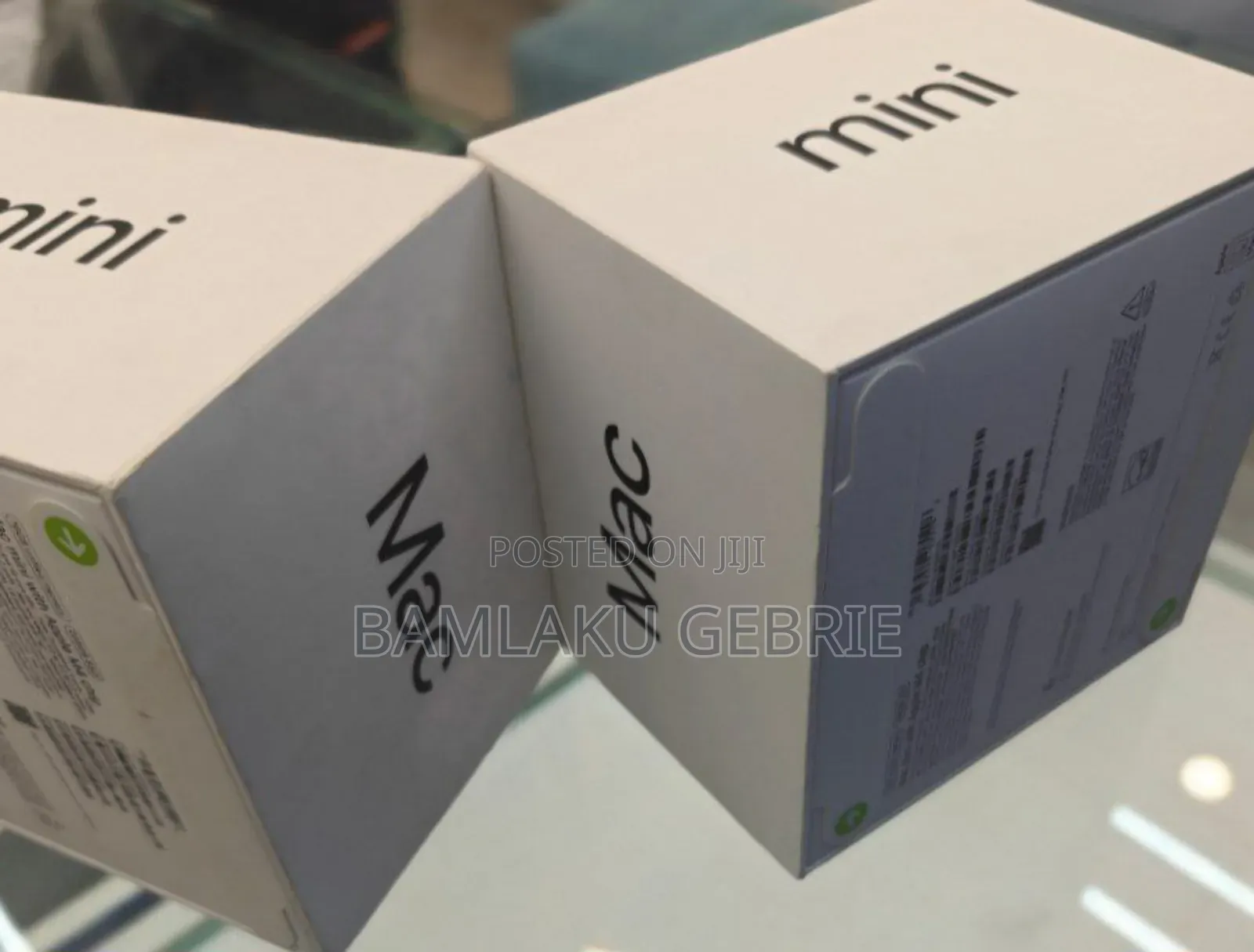 New Laptop Apple MacBook Air 2025 M4 13-Inch 16GB Apple M4 SSD 256GB