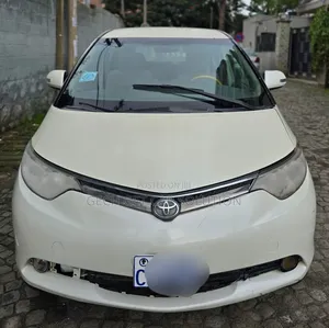 Toyota Previa 2008 White