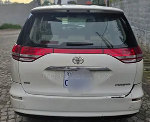 Toyota Previa 2008 White