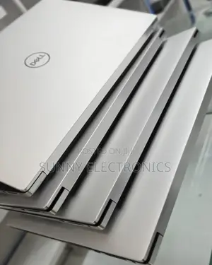 Photo - New Laptop Dell Precision 7780 32GB Intel Core I9 SSD 1T