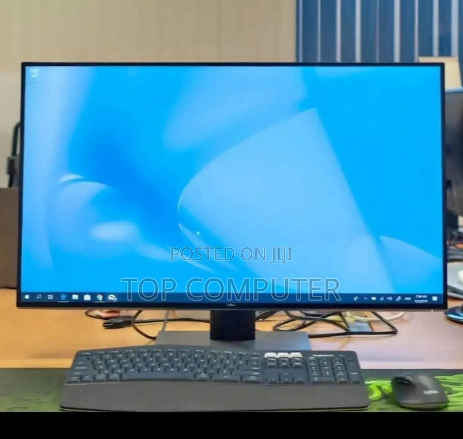 Dell 32 Inch Moniter