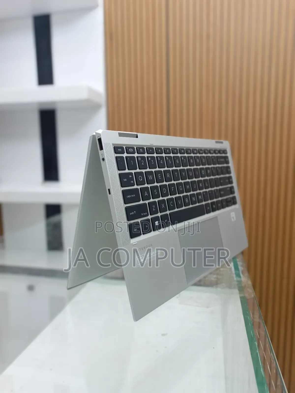 New Laptop HP EliteBook X360 1040 G7 16GB Intel Core I7 SSD 512GB