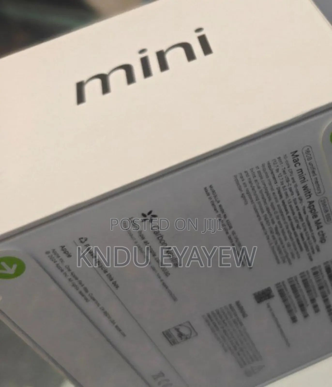 New Laptop Apple MacBook 16GB Apple M4 Max SSD 256GB