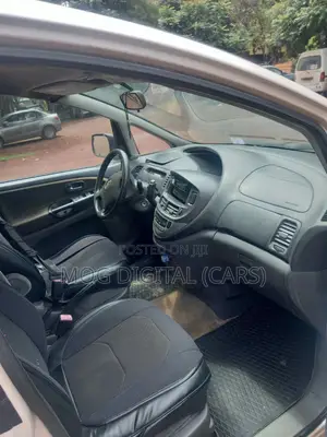 Toyota Previa Automatic 2003 White