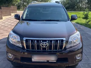 Photo - Toyota Land Cruiser 2012 Burgundy