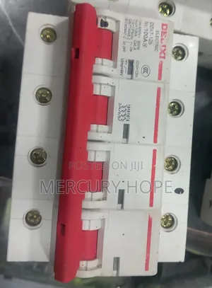 Photo - 4pole Breaker