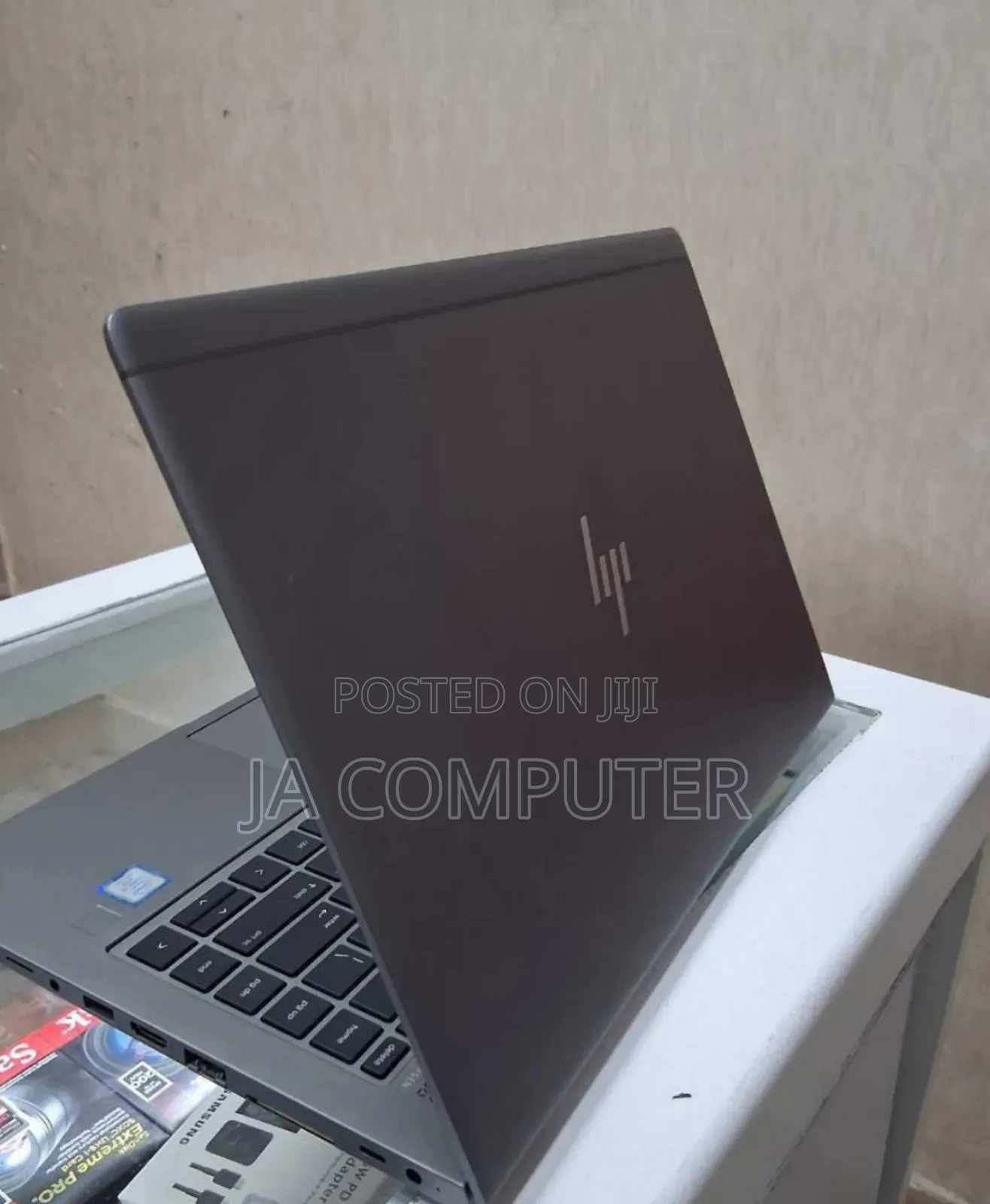 New Laptop HP ZBook 14 16GB Intel Core I7 SSD 512GB