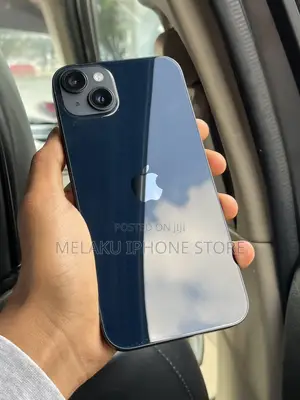 Photo - New Apple iPhone 14 Plus 128 GB Blue