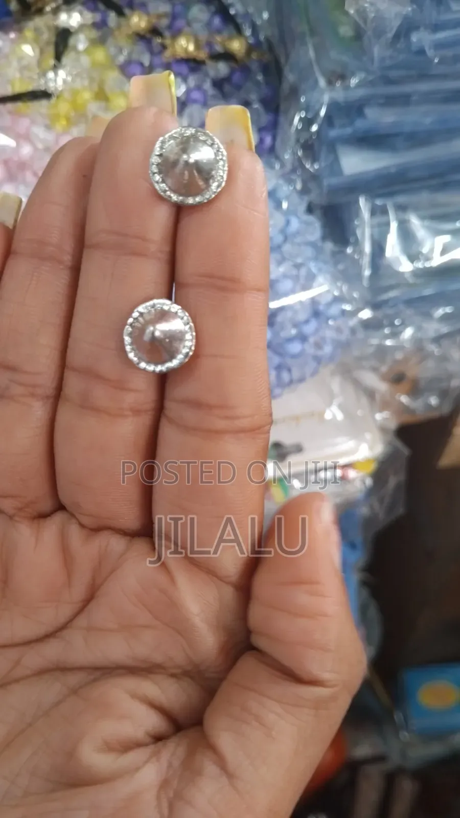 Ashenda መዋብያ ጌጦች