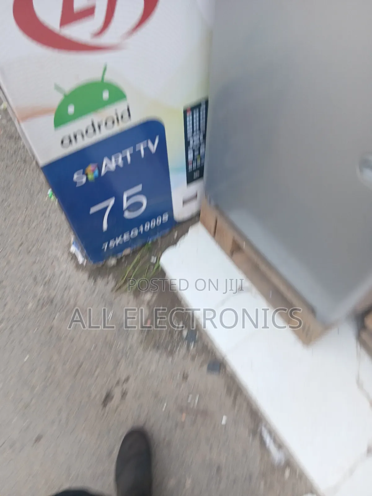 Salvador 43inch Smart Tv