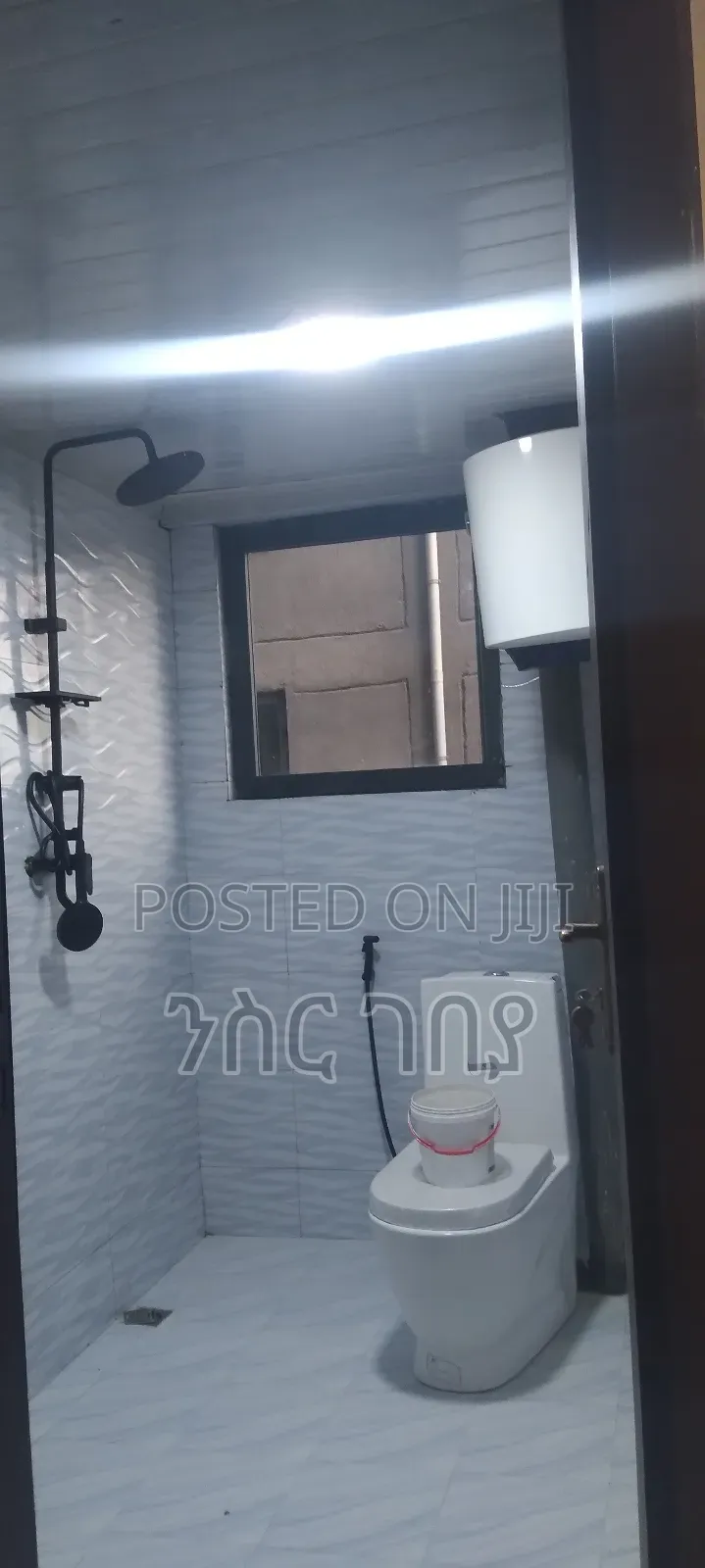 Furnished 3bdrm Condo in Ayat Ayer Menged, Yeka for rent