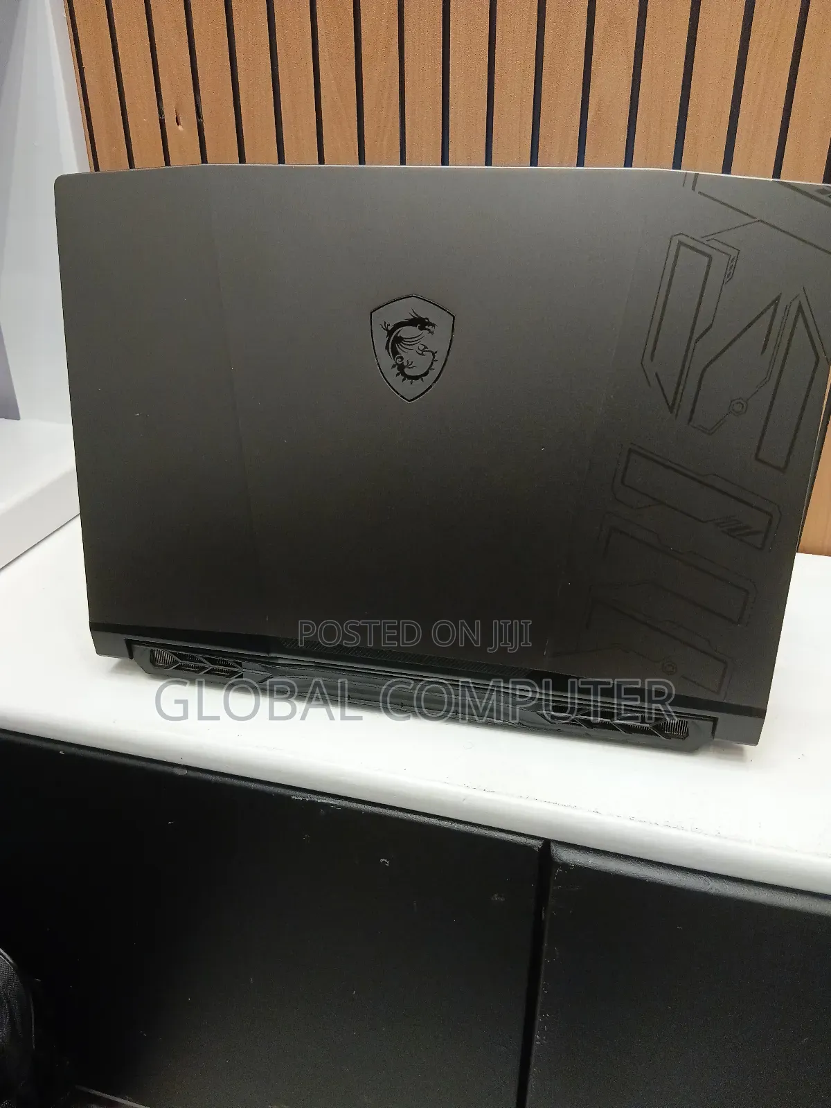 New Laptop MSI GE66 Raider 16GB Intel Core i7 SSD 1T