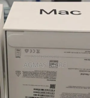 Photo - New Laptop Apple MacBook 16GB Apple M4 SSD 256GB