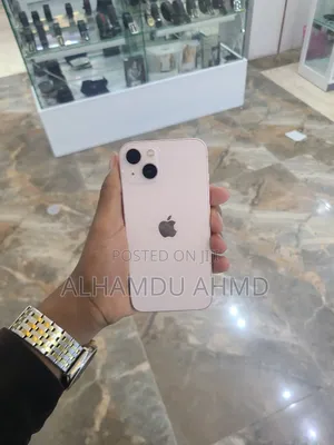 Photo - Apple iPhone 13 128 GB