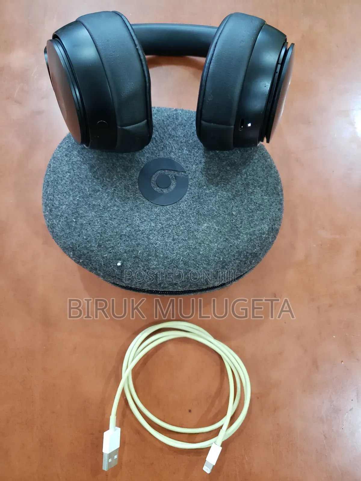 Beats Solo Pro Wireless Noise Cancelling Headphones – Black (Original)