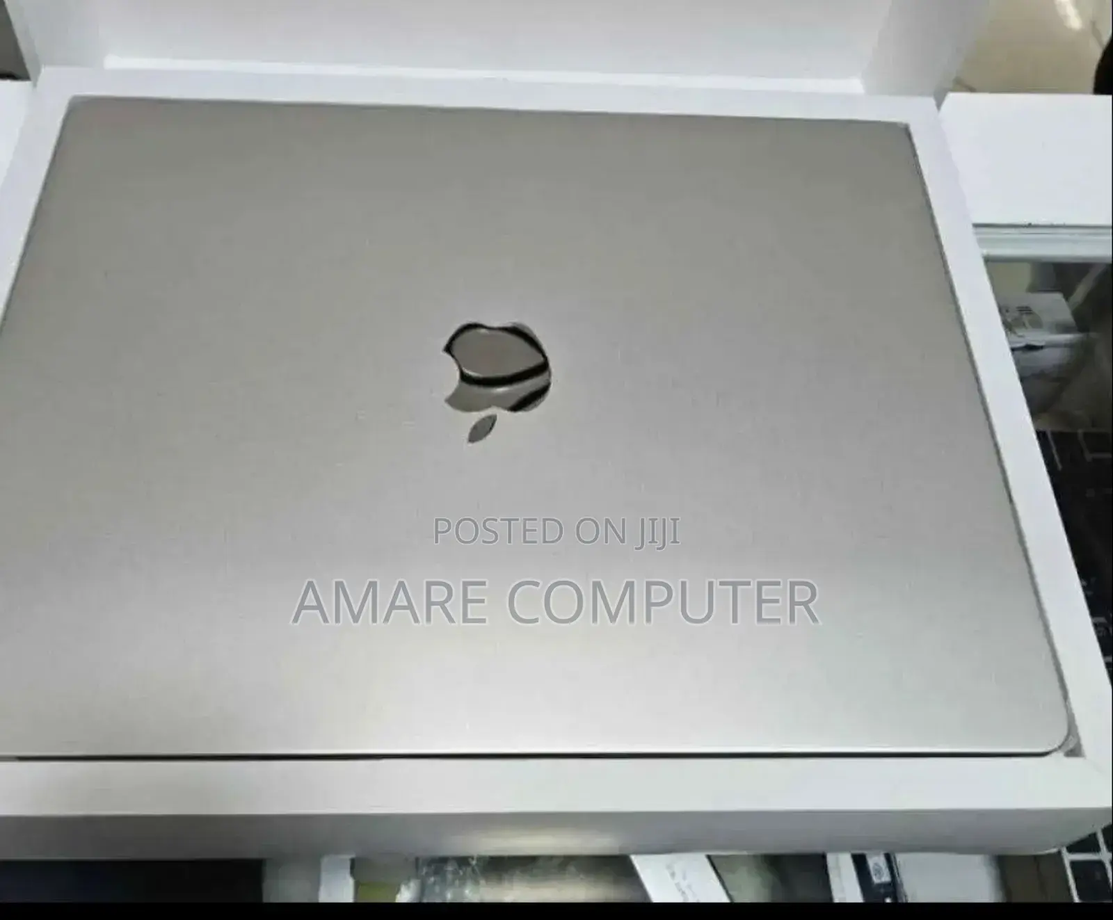 New Laptop Apple MacBook Air 2023 M2 8GB Apple M2 SSD 512GB