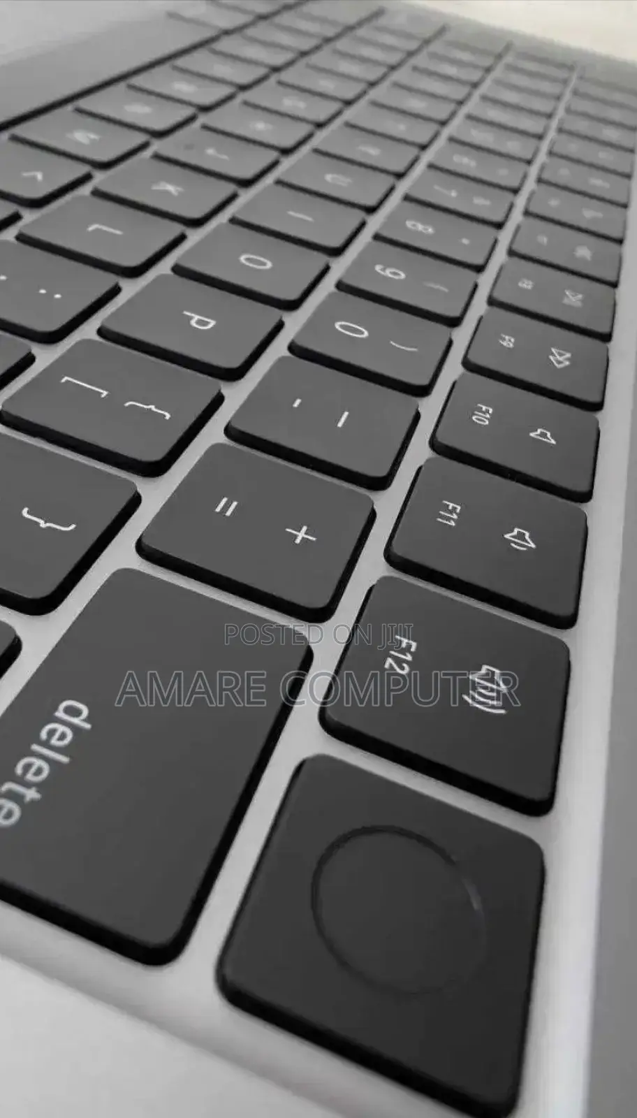 New Laptop Apple MacBook Air 2023 M2 8GB Apple M2 SSD 512GB